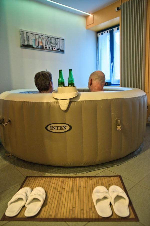 Chill Home : Appartement Cocooning Avec Jacuzzi Grandson Exterior photo